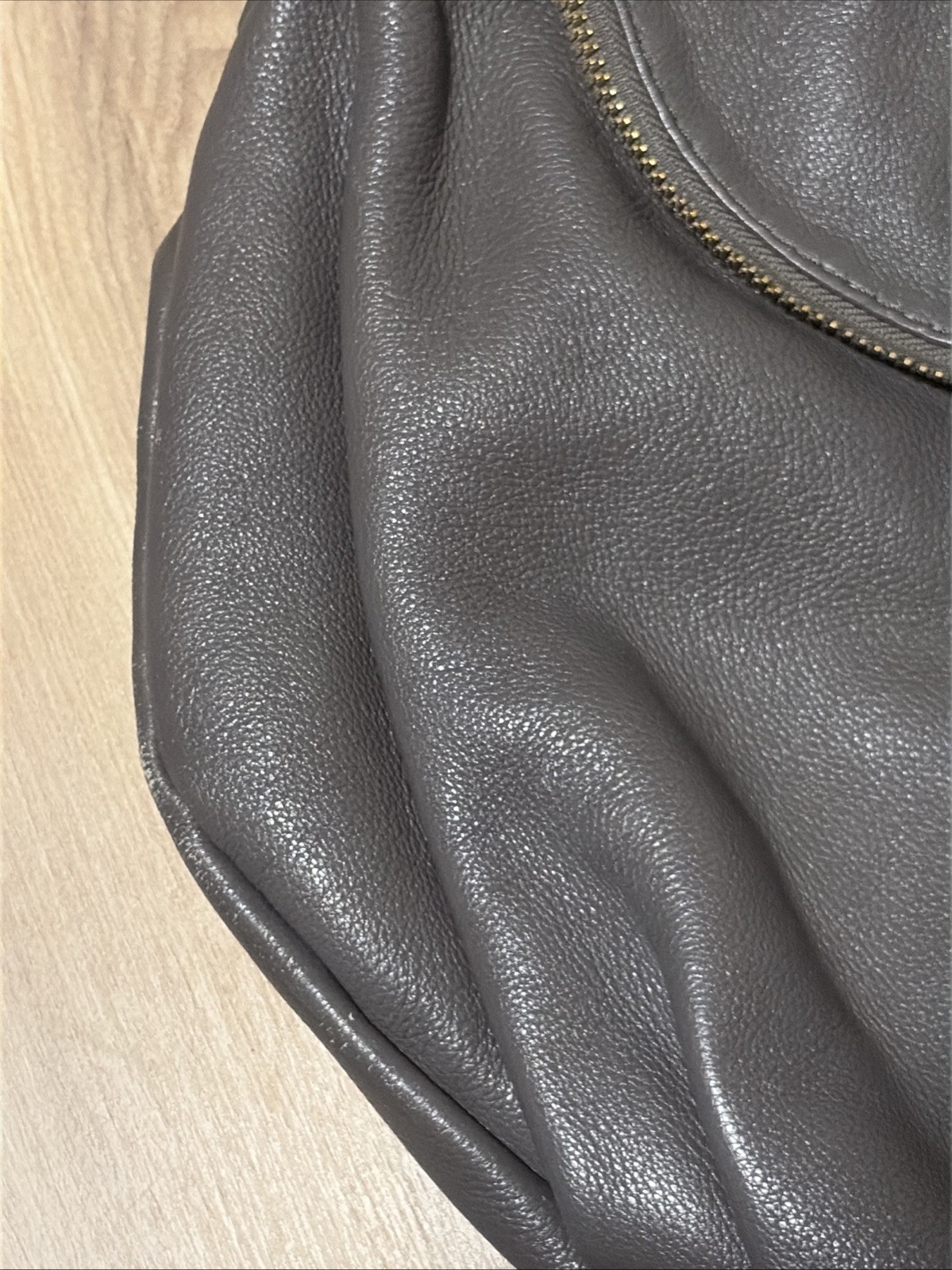 MARC BY MARC JACOBS Q Natasha Beige Pebble Leather Workwear Crossbody Bag