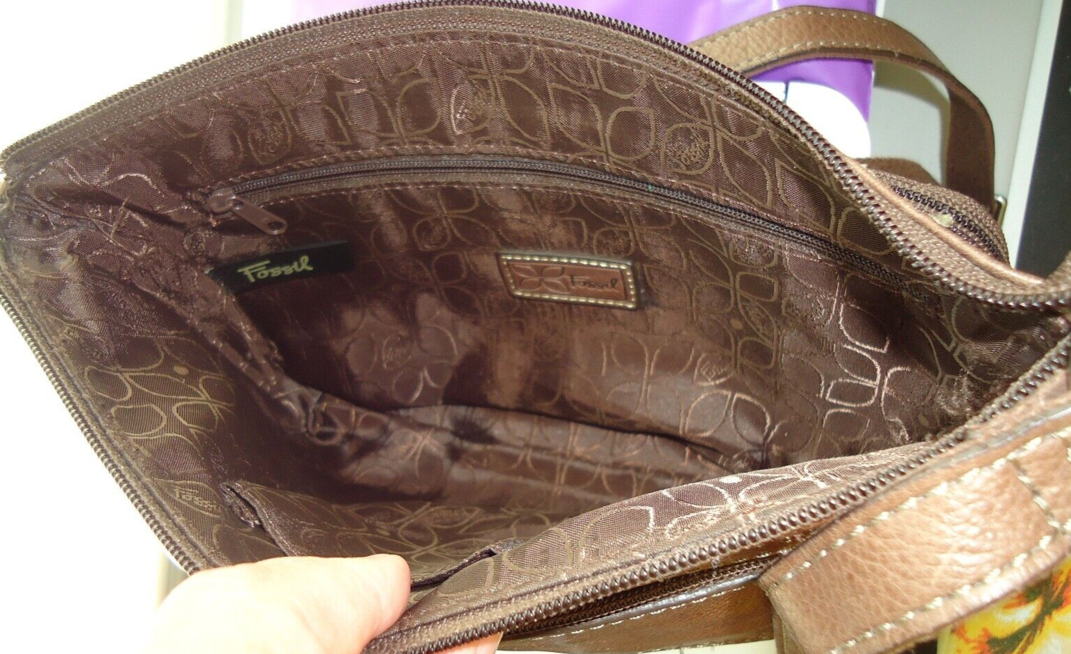 Fossil Women’s Leather Crossbody Brown Bag Brown Size 10x6x2.5 in-