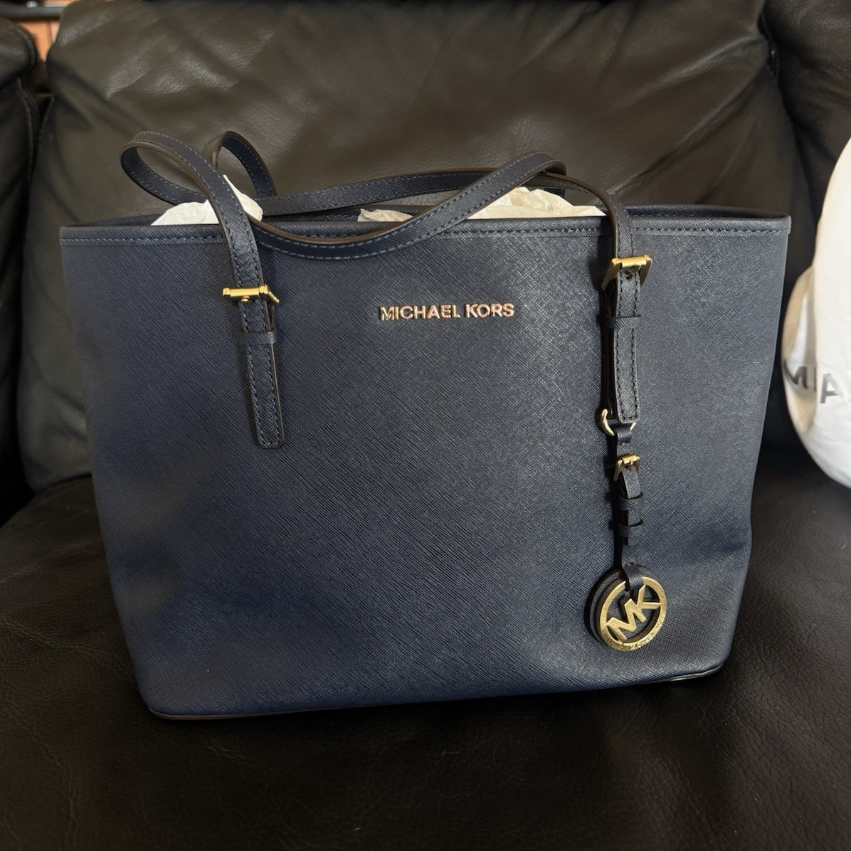 New Michael Kors Navy Tote Bag Saffiano Finish Gold Hardware Logo MK Charm