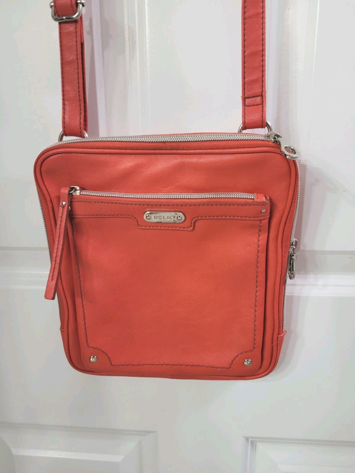 Relic Faux Leather Paprika Color Crossbody Purse Opens Wide Adjustable Strap