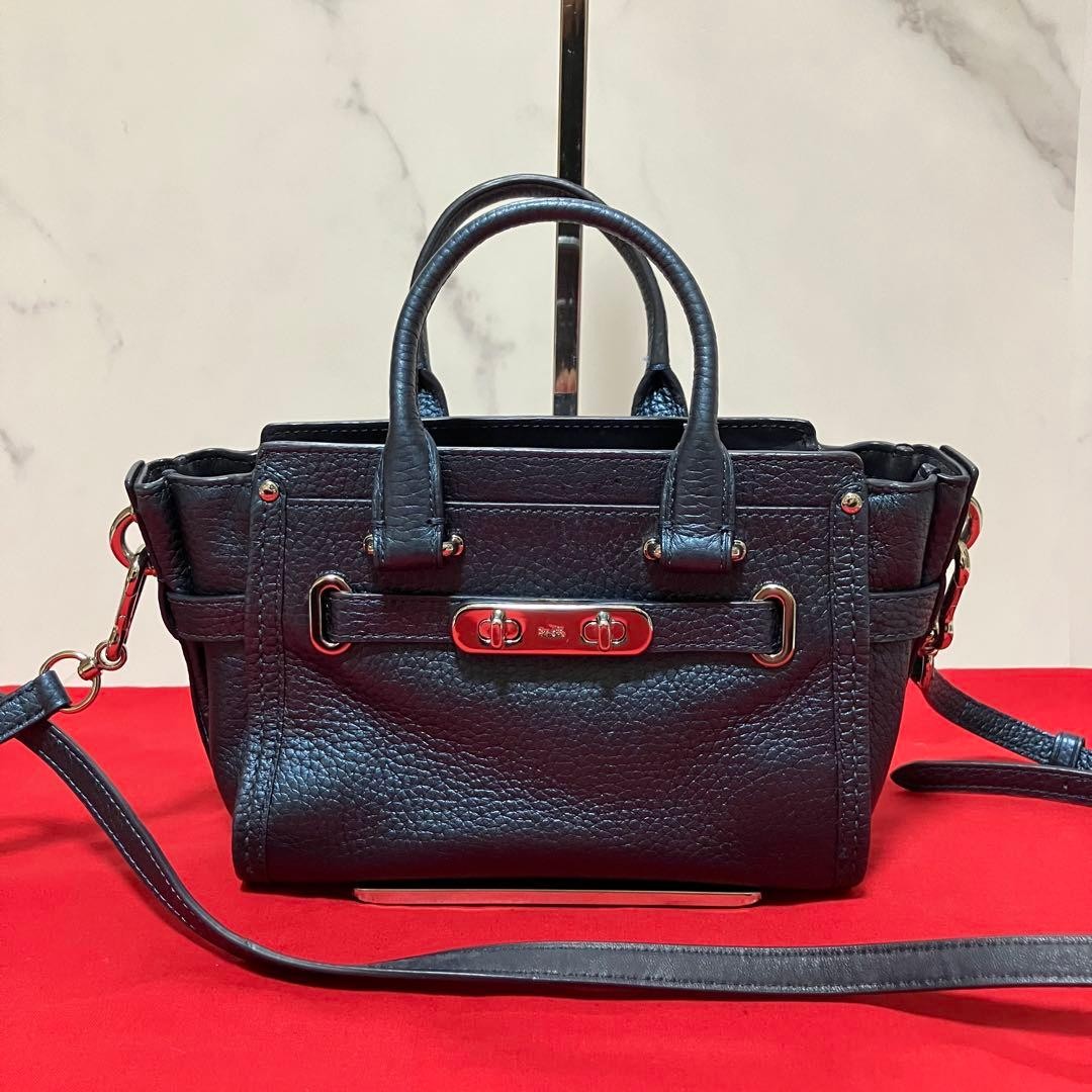 Extreme Item COACH Swagger 20 2way Shoulder Bag Metallic