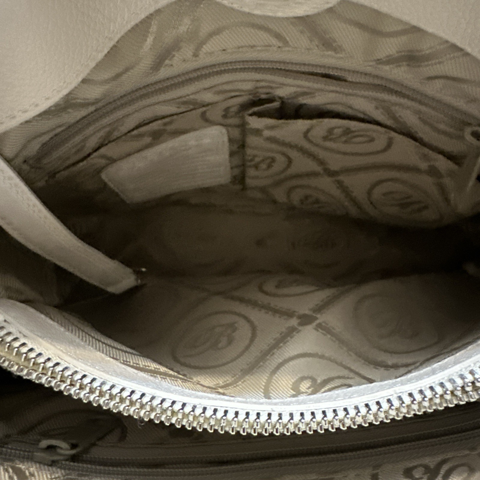 BRIGHTON FERRARA COLLECTION WHITE NOELLE BUCKET BAG CROSSBODY SHOULDER BAG $410