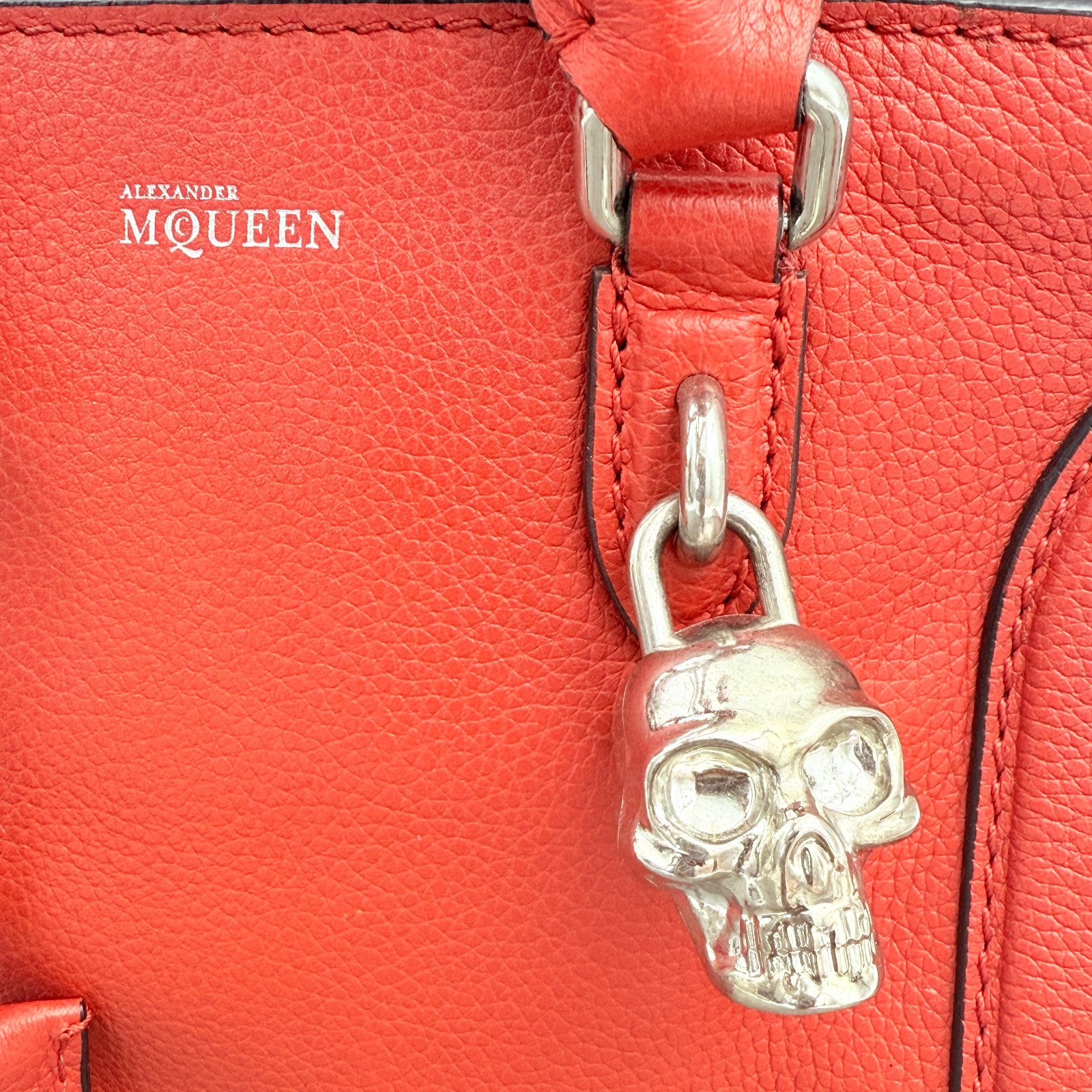 $1345 NWT Alexander McQueen Salmon Leather Skull Padlock Two-Way Satchel Bag