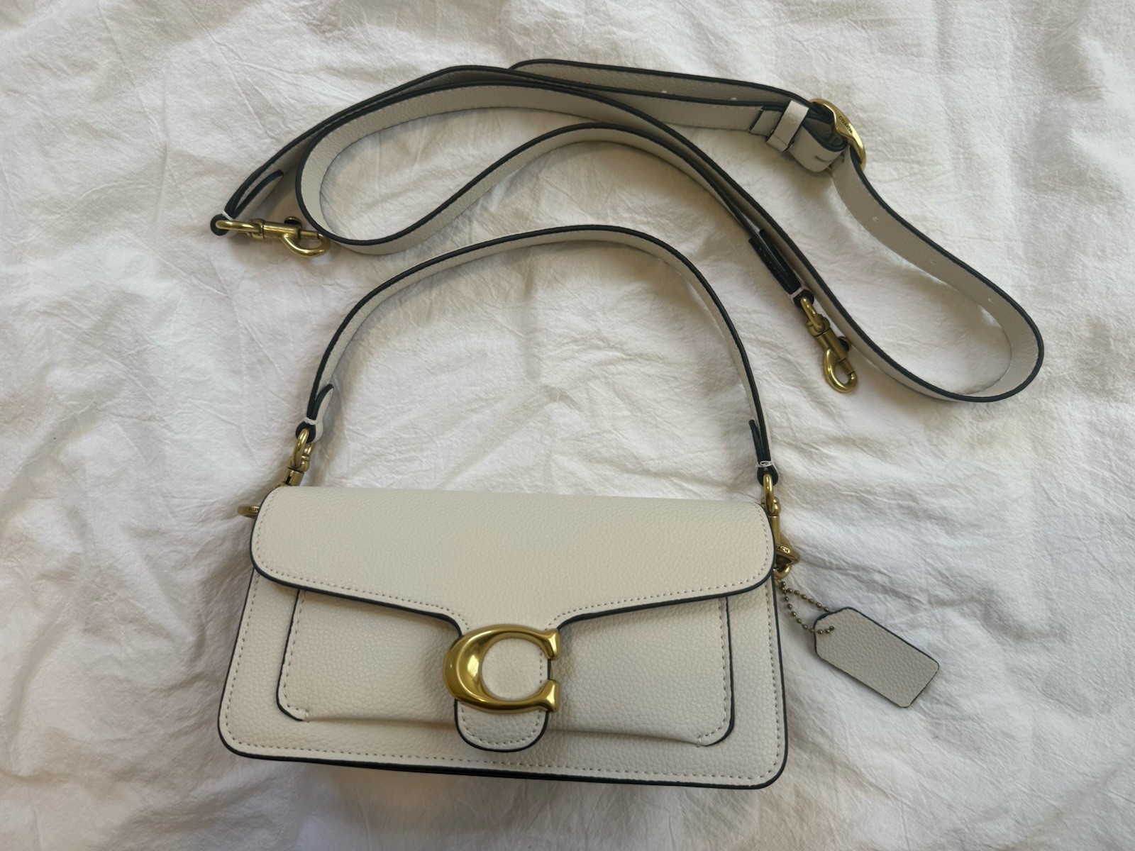 Coach Tabby 20 Women’s Shoulder Bag White With Gold Hardware – Small