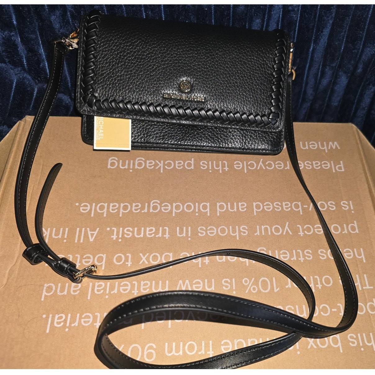 Michael Kors-NWT- Jet set Charm Small phone Crossbody blk leather