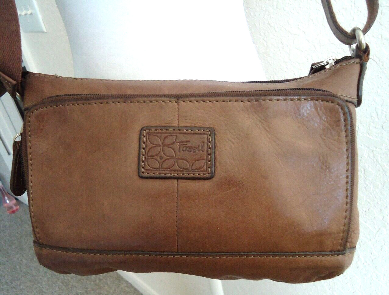 Fossil Women’s Leather Crossbody Brown Bag Brown Size 10x6x2.5 in-