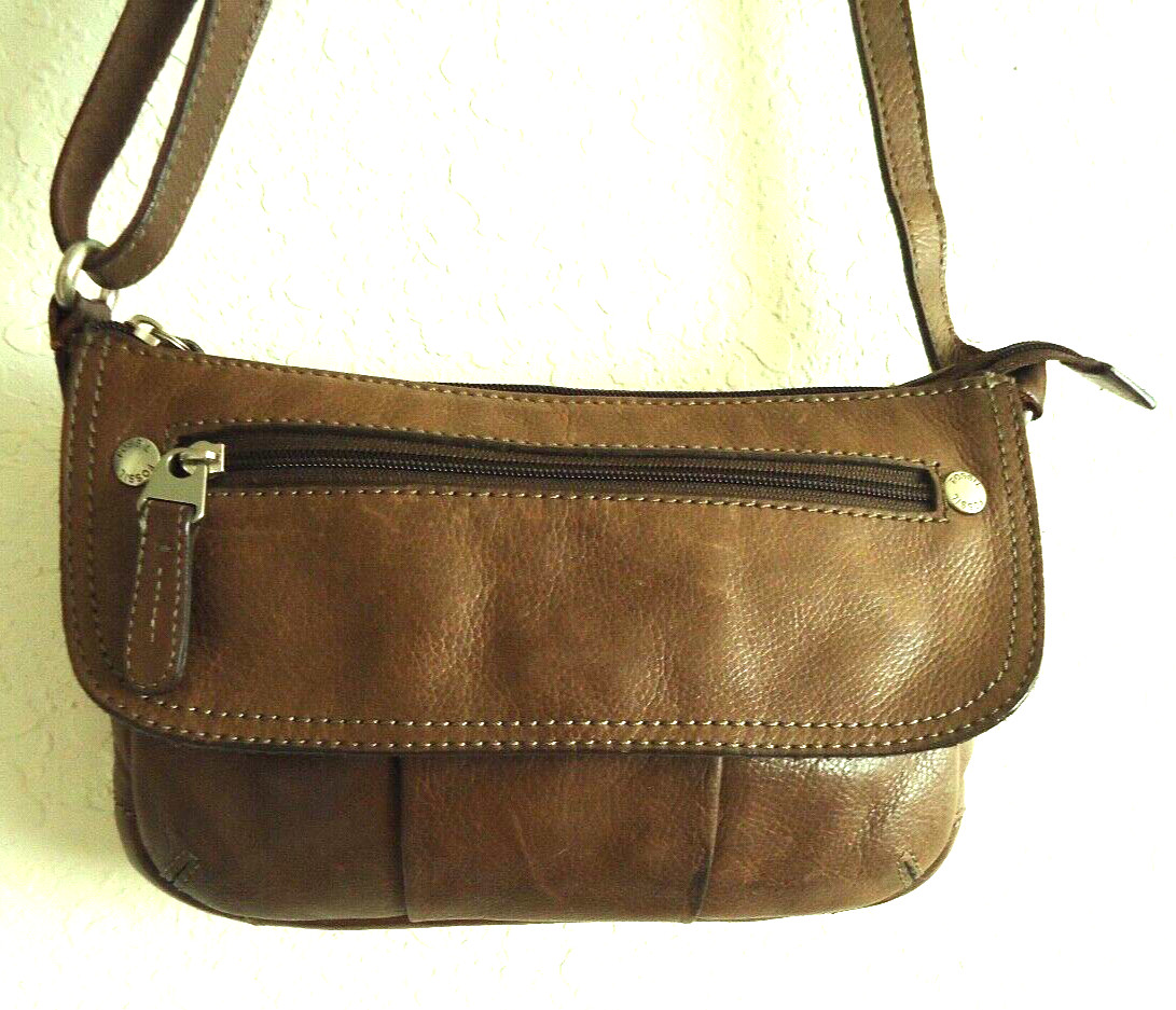 Fossil Women’s Leather Crossbody Brown Bag Brown Size 10x6x2.5 in-