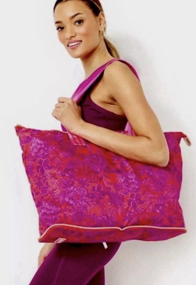 Lilly Pulitzer NWOT Getaway Packable Secret Hideaway Bag Tote