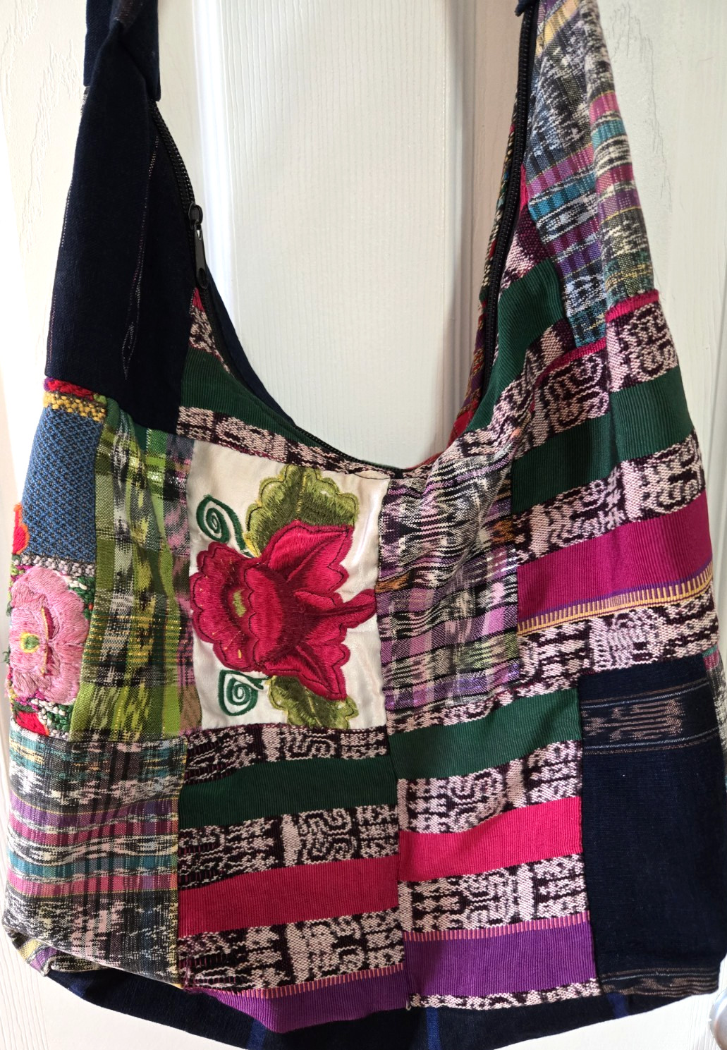 Vintage Handmade Mexican Bohemian Hippie Cloth Zip Crossbody Bag