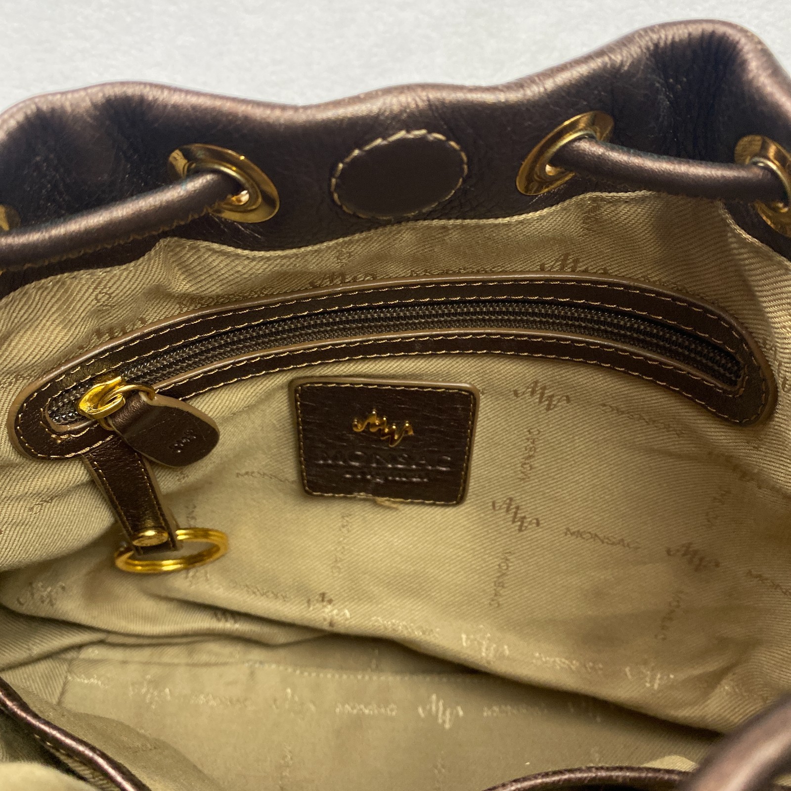 Monsac Original Womens Handbag Purse Brown Leather Magnetic Closure 15 x 8 x 6