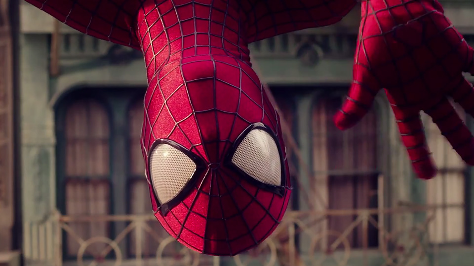 E se um super-herói dos quadrinhos encontrasse sua versão bebê?