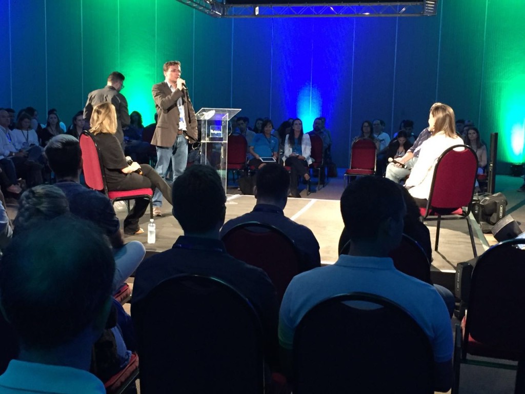 Diretor da Área Local media painel no Digitalks em Florianópolis